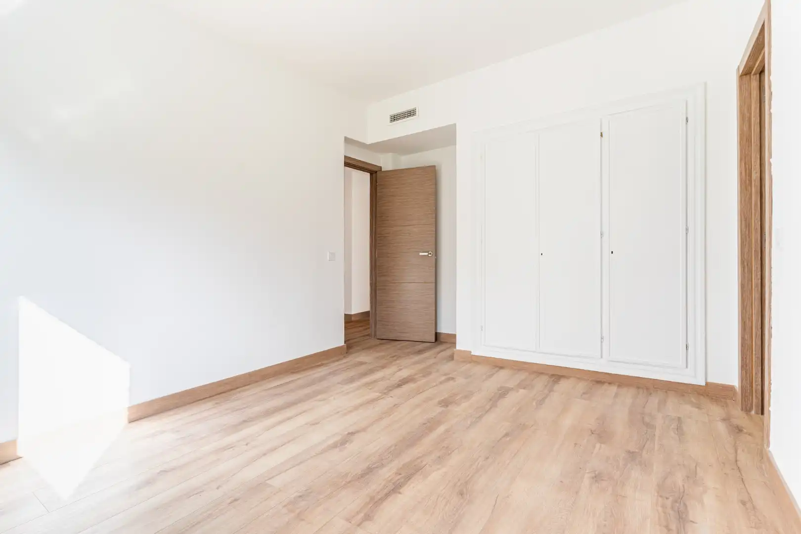 Bedroom of Houses for sale in Villanueva de la Cañada  with Air Conditioner, Heating and Private garden