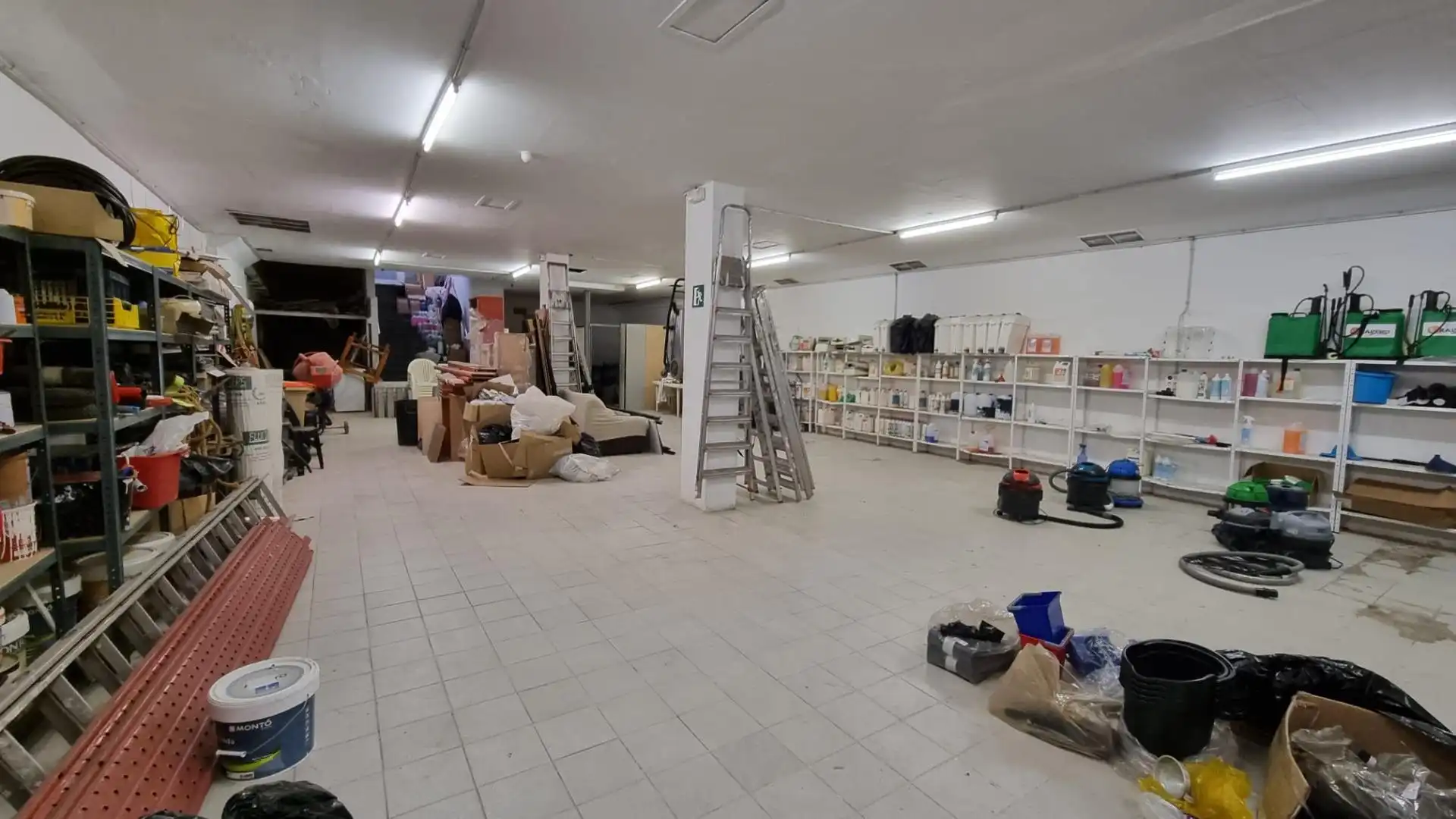 Business premises for sale in Poble, imagen 28