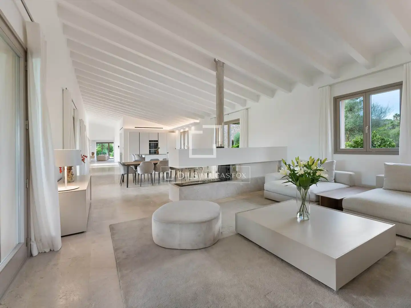 Sala de estar de Finca rústica en venta en Capdepera con Aire acondicionado, Calefacción y Jardín privado