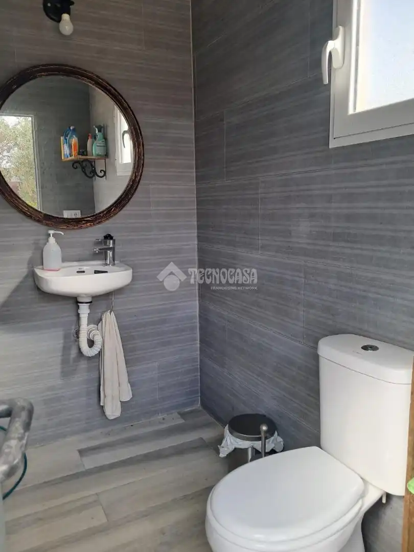 Baño de Finca rústica en venta en Carmona
