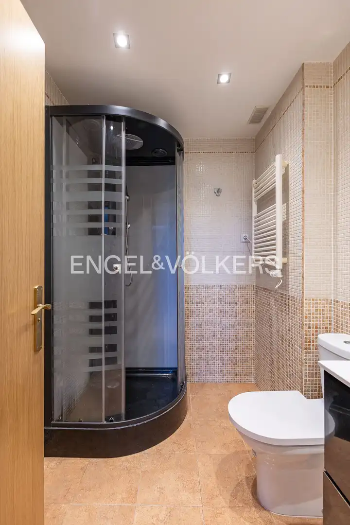 Baño de Piso de alquiler en Leganés con Aire acondicionado, Calefacción y Terraza