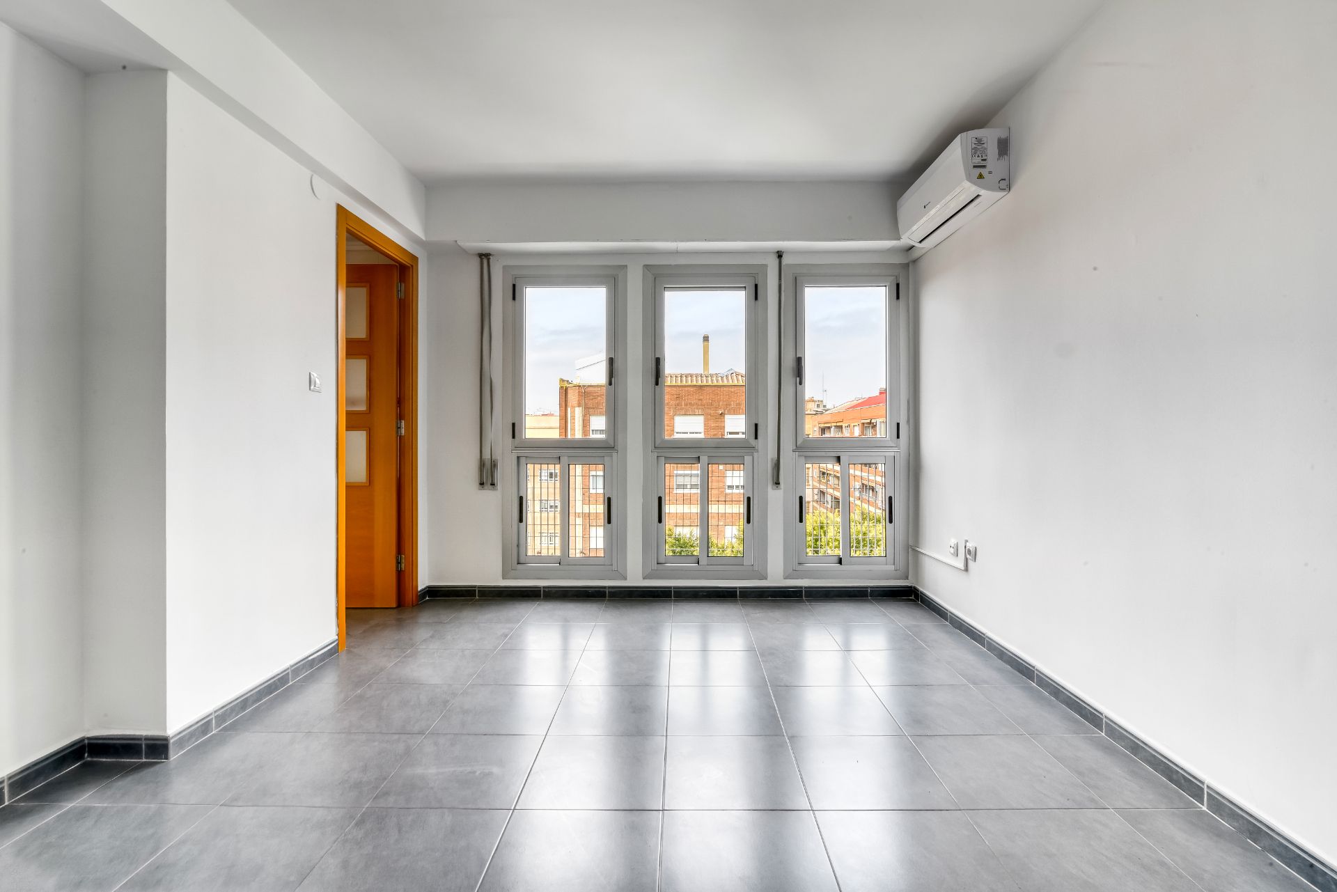 Pis en venda en  Valencia Capital amb Forn i Rentadora