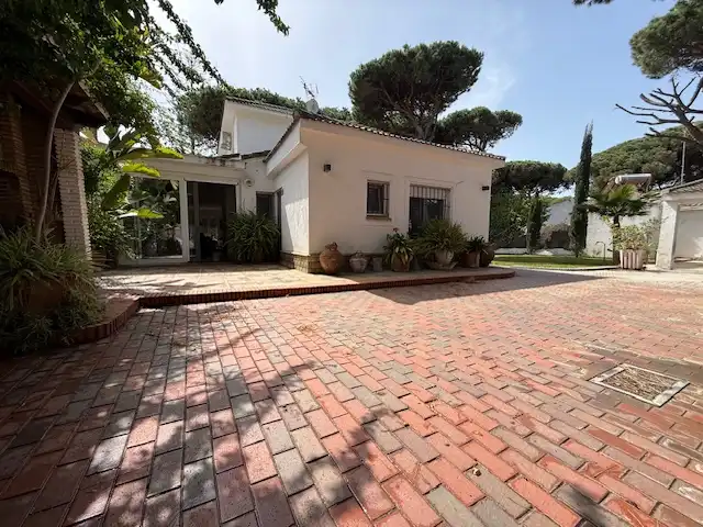 Exterior view of Houses for sale in Chiclana de la Frontera  with Private garden, Terrace and Storage room