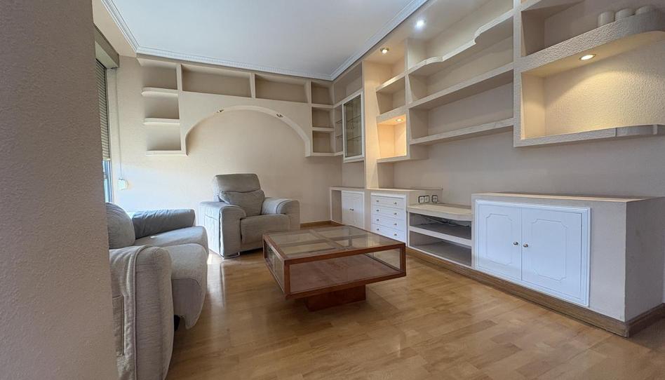 Foto 1 de Piso en venta en De Calero Pita, Entrevías, Madrid