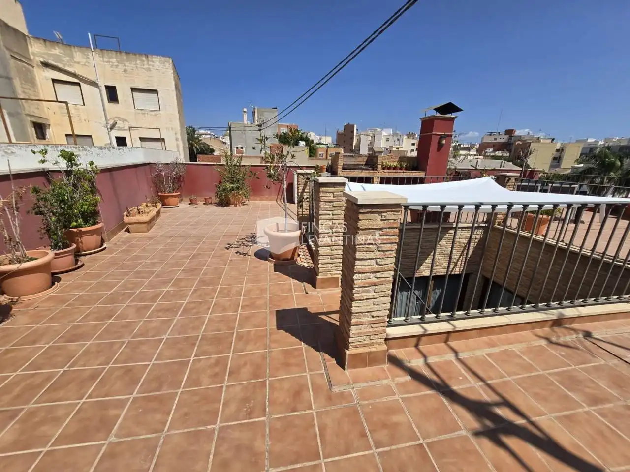 Terraza de Casa o chalet en venta en San Vicente del Raspeig / Sant Vicent del Raspeig con Terraza y Amueblado