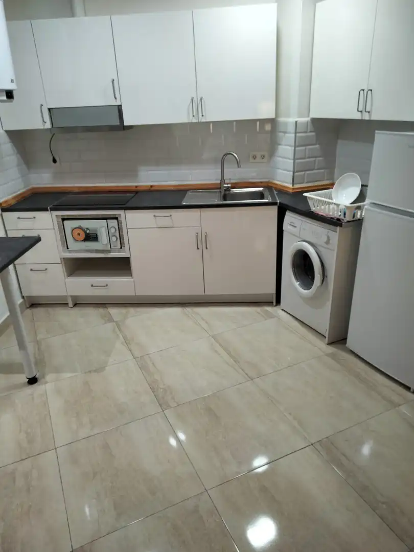 Cuina de Apartament en venda en Martos amb Aire condicionat i Moblat