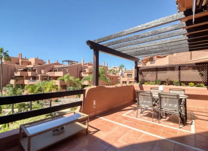 Apartament amb piscina en venda a Calle Océano Ártico 3, imagen 7