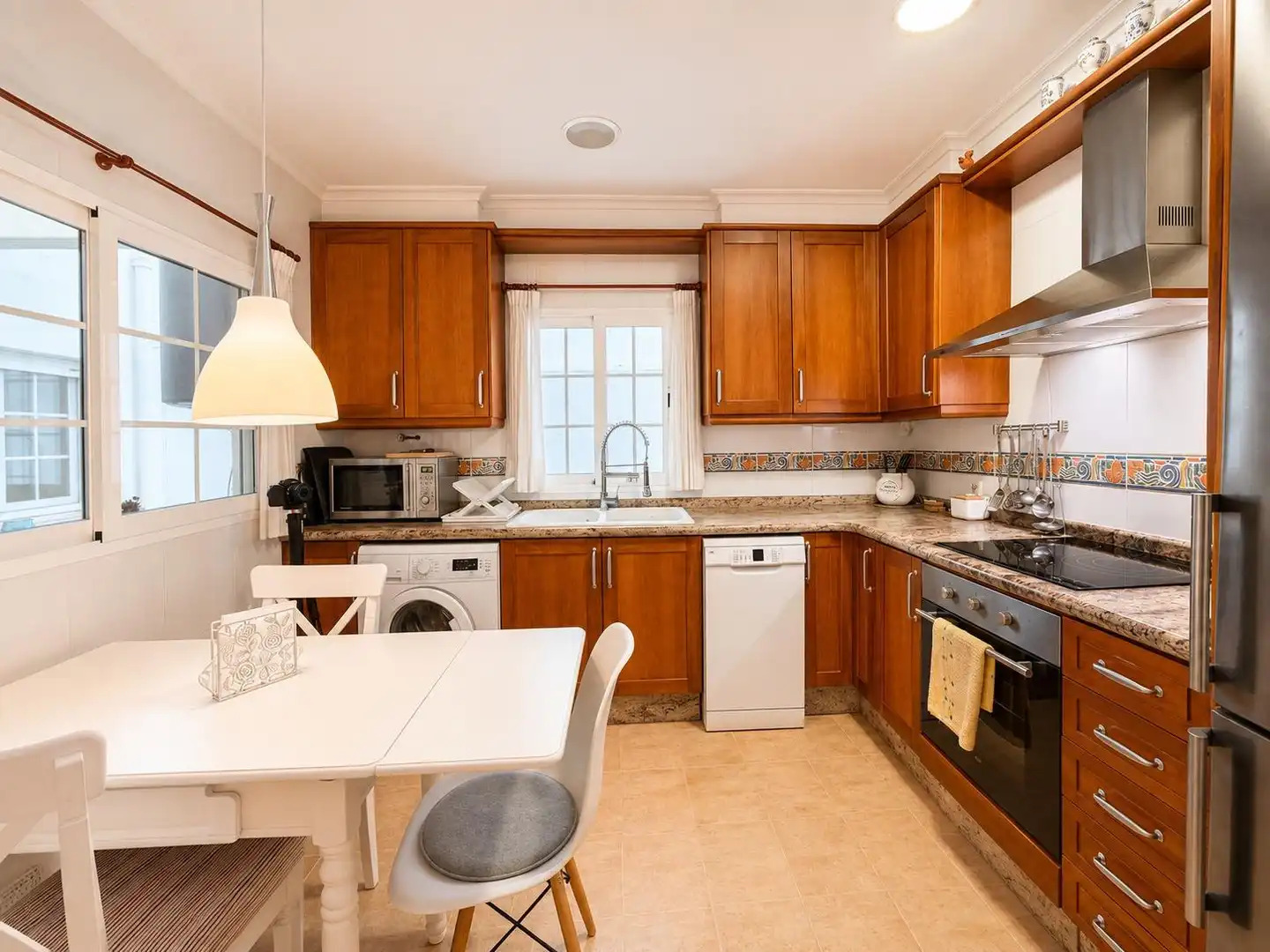 Kitchen of Flat for rent in Valencia  with Heating, Parquet flooring and Furnished