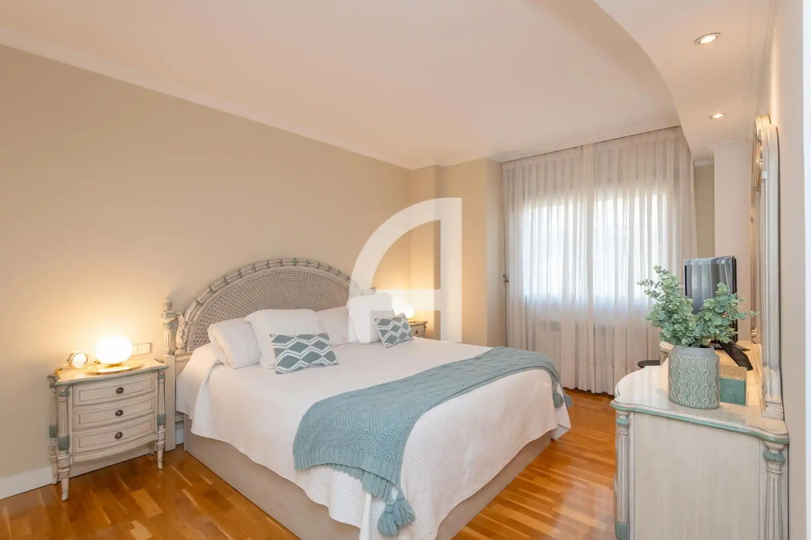 Bedroom of Duplexes for sale in Girona  with Air Conditioner