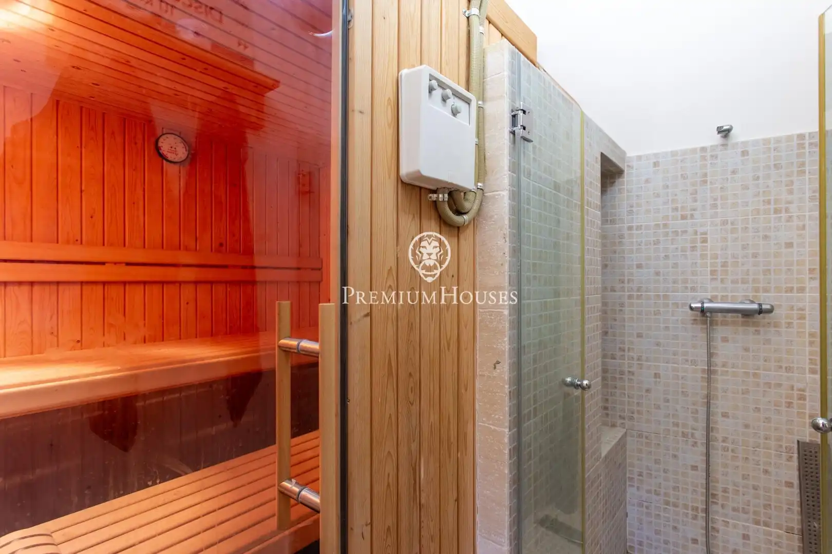 Baño de Finca rústica en venta en Arenys de Munt con Aire acondicionado, Calefacción y Jardín privado
