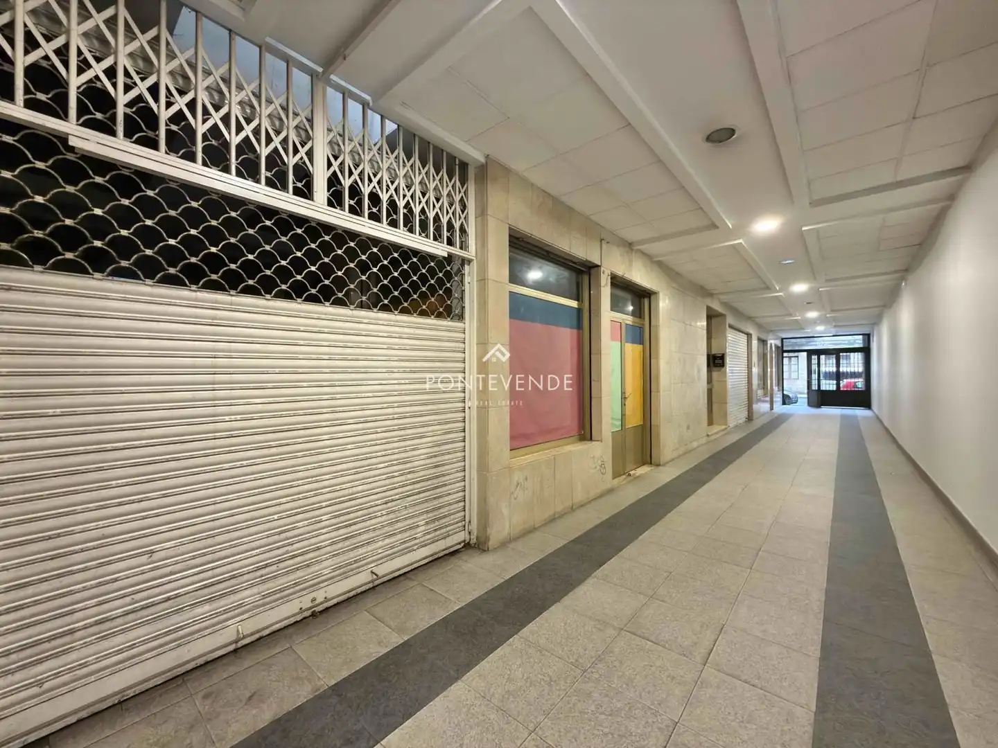 Gewerbefläche zum Verkauf in Galerías Jaime Janer, imagen 2