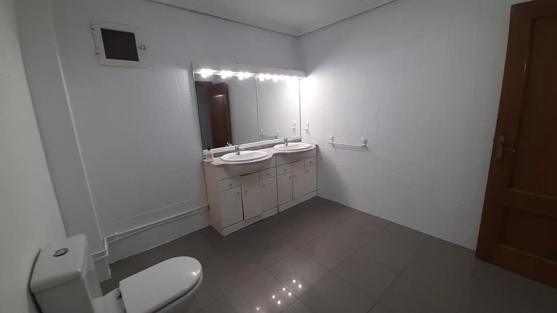 Badezimmer von Haus zum Verkauf in Murcia mit Klimaanlage und Terrasse