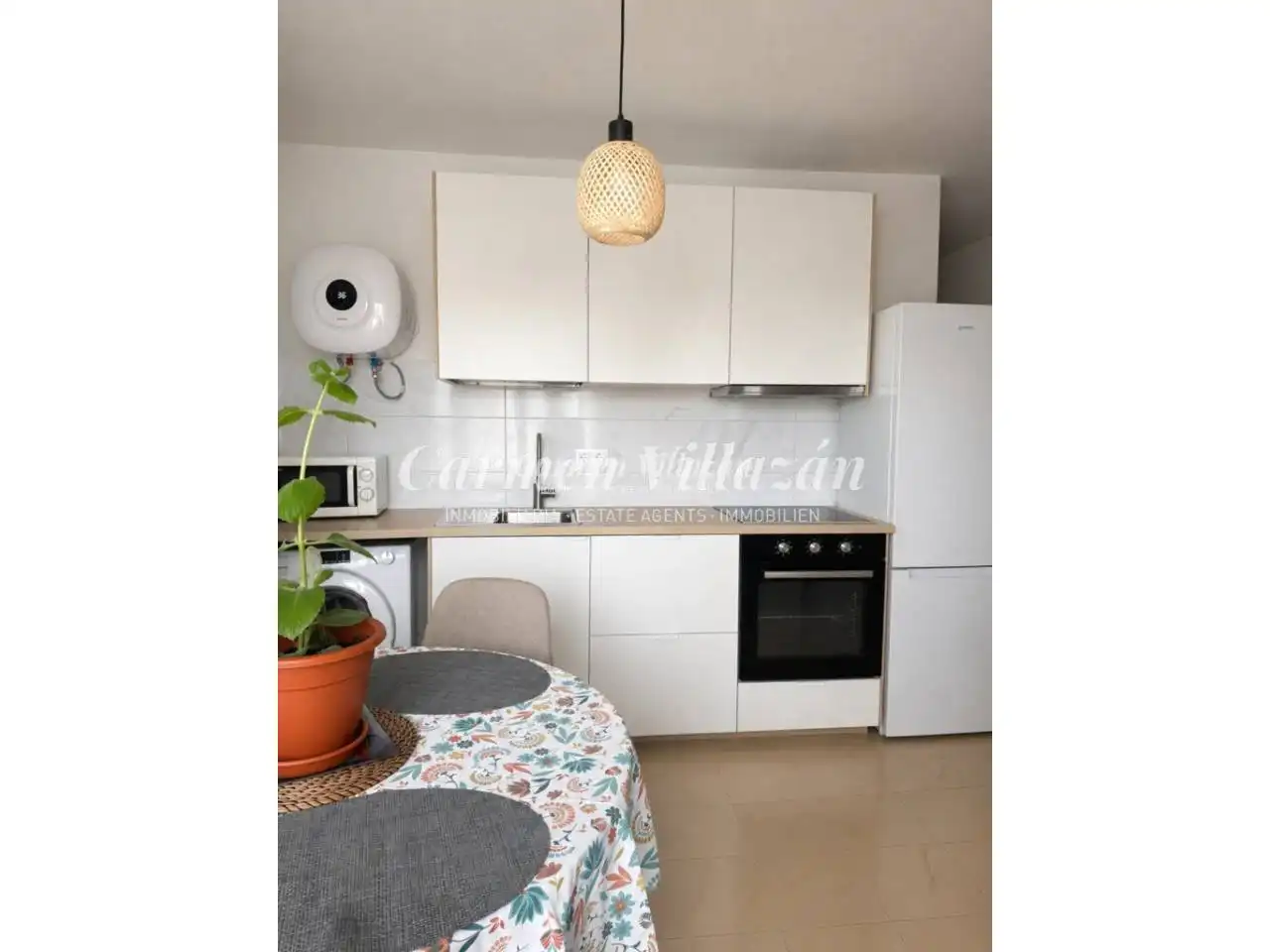 Cocina de Apartamento en venta en Antigua con Balcón y Piscina comunitaria