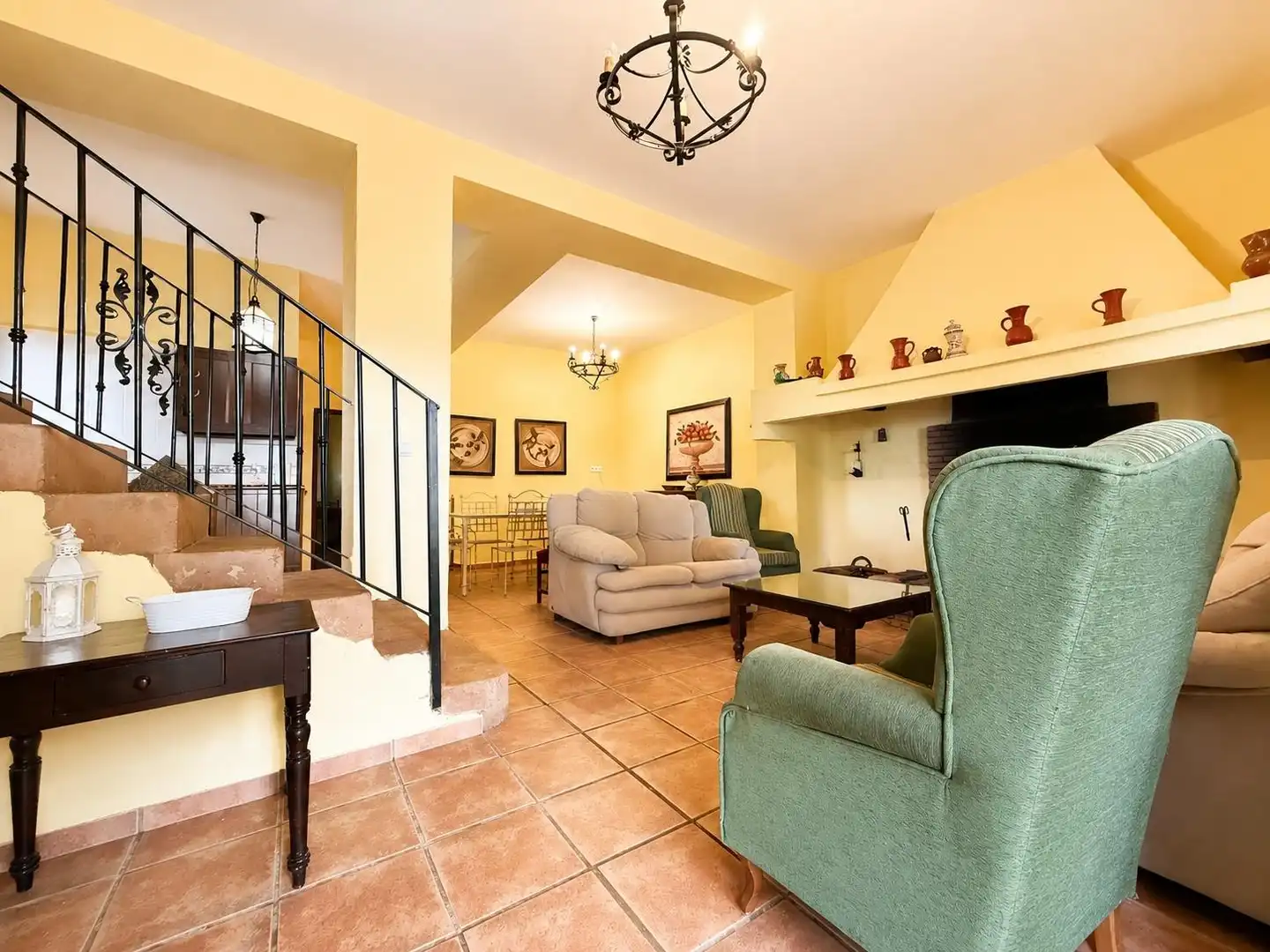 Sala d'estar de Casa o xalet en venda en Montoro amb Jardí privat, Traster i Moblat