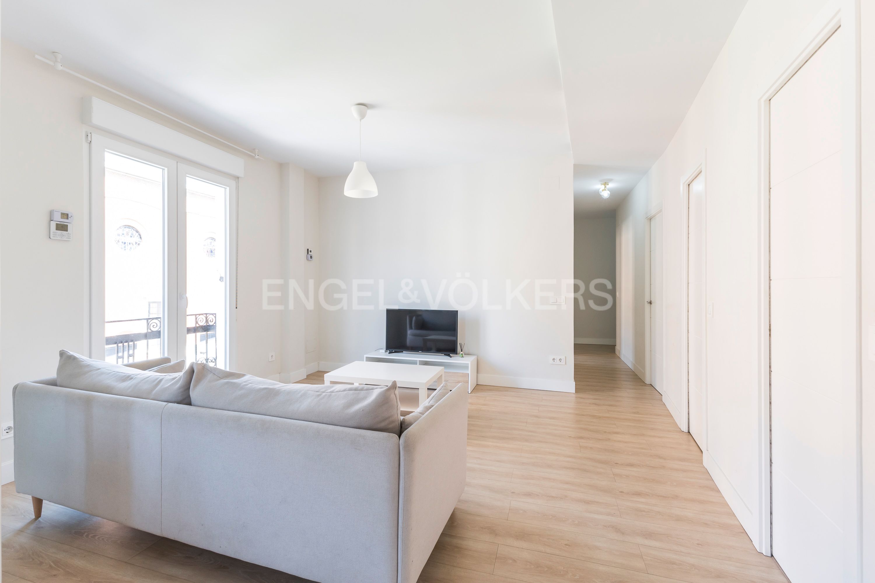 Living room of Apartment for sale in  Madrid Capital  with Air Conditioner and Heating