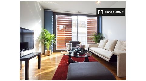 Piso en alquiler de 3 habitaciones en El Putget i Farró, Barcelona, imatge 2