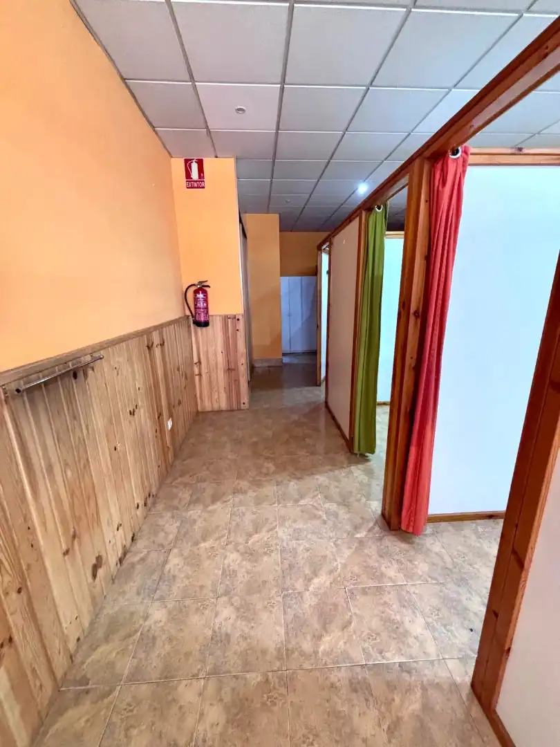 Business premises to rent in Oeste, imagen 4