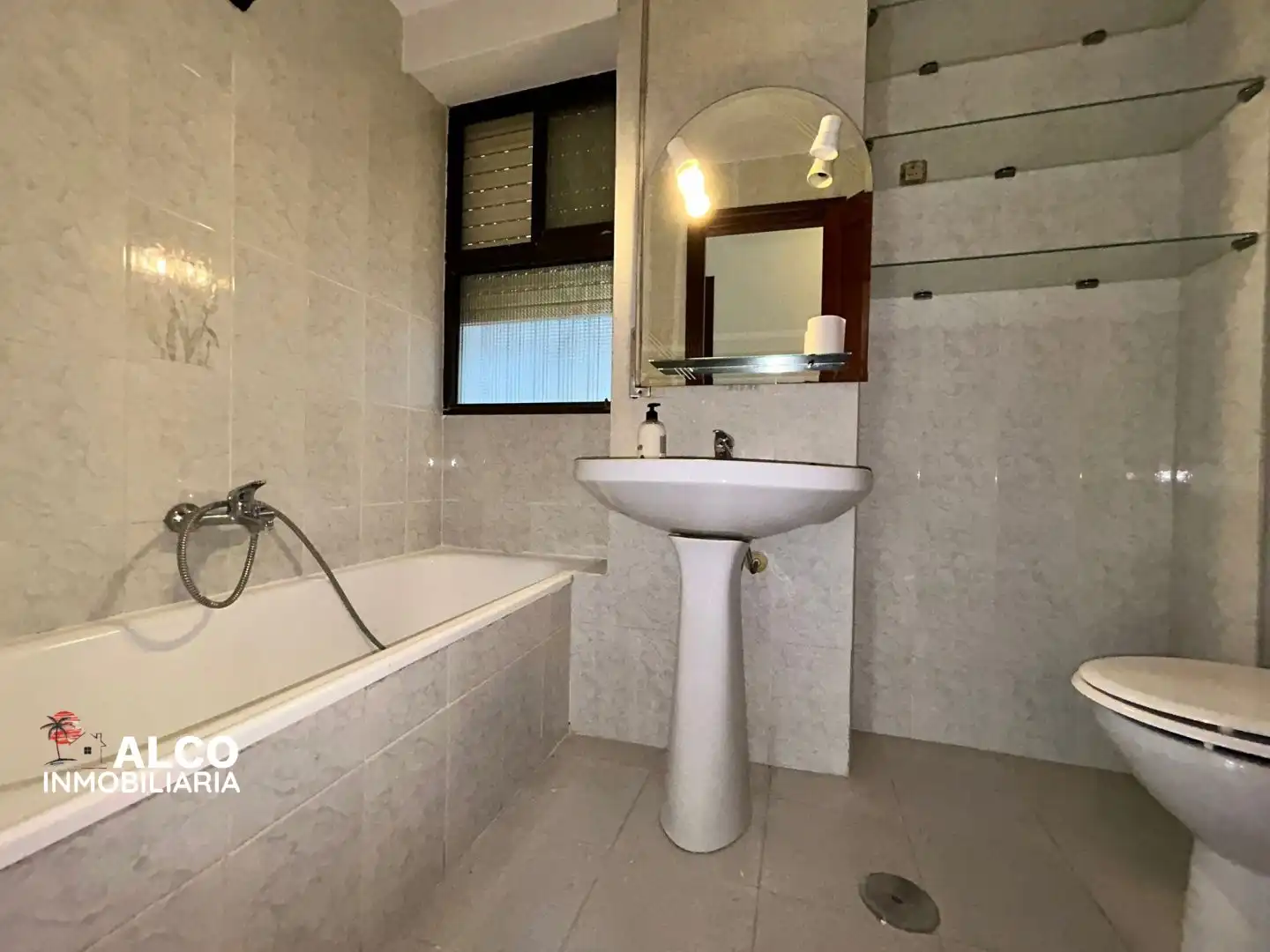 Badezimmer von Wohnung zum Verkauf in Vélez-Málaga mit Terrasse und Möbliert