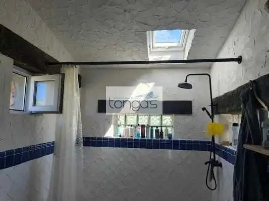 Bany de Casa o xalet en venda en Chella amb Jardí privat