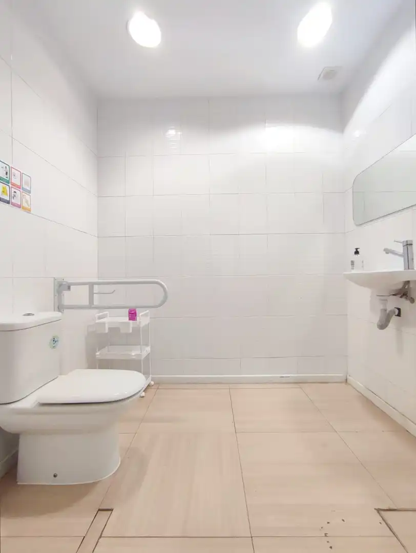 Local comercial de lloguer a Juan Pablo II, imagen 14