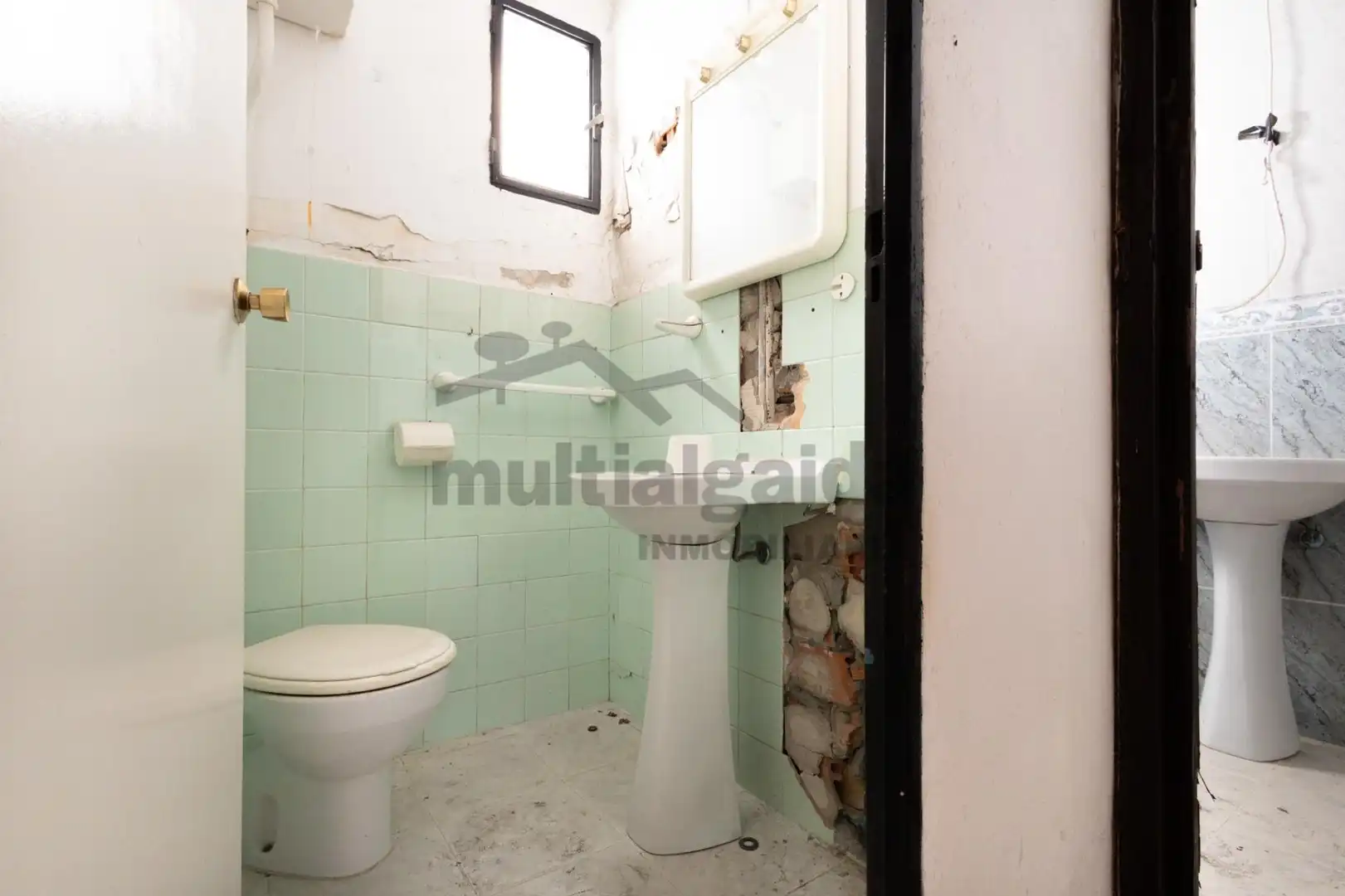 Bathroom of Houses for sale in Sanlúcar de Barrameda
