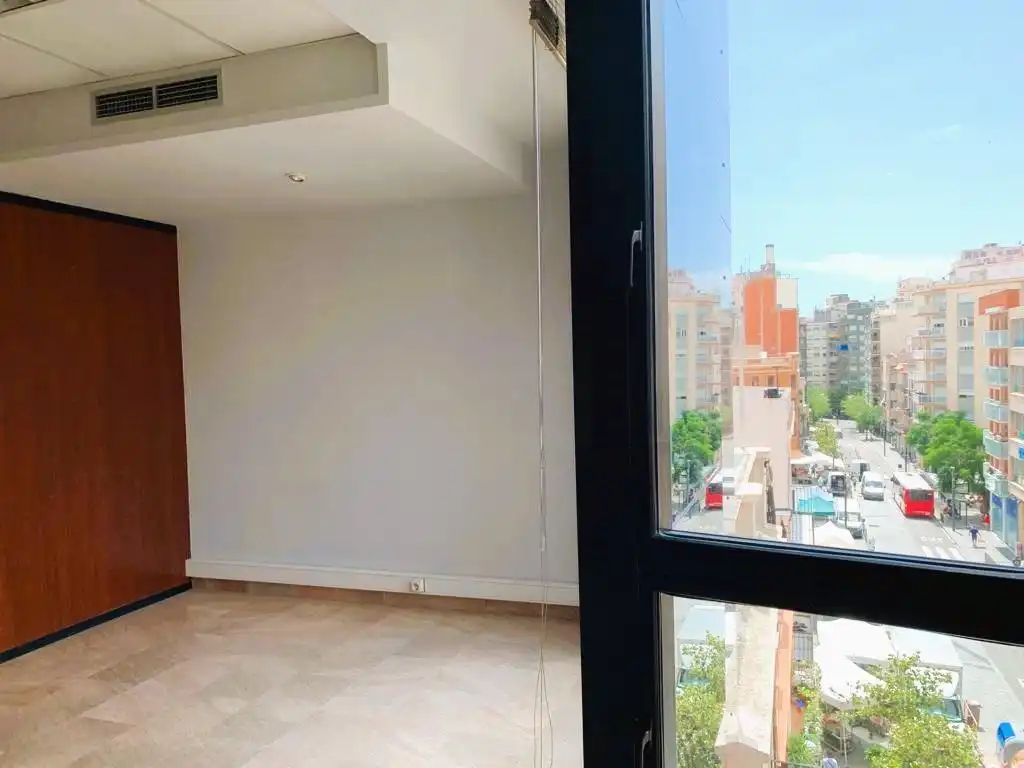 Bureau avec ascenseur à louer à Carrer Carrer Cristòfor Colom, imagen 13