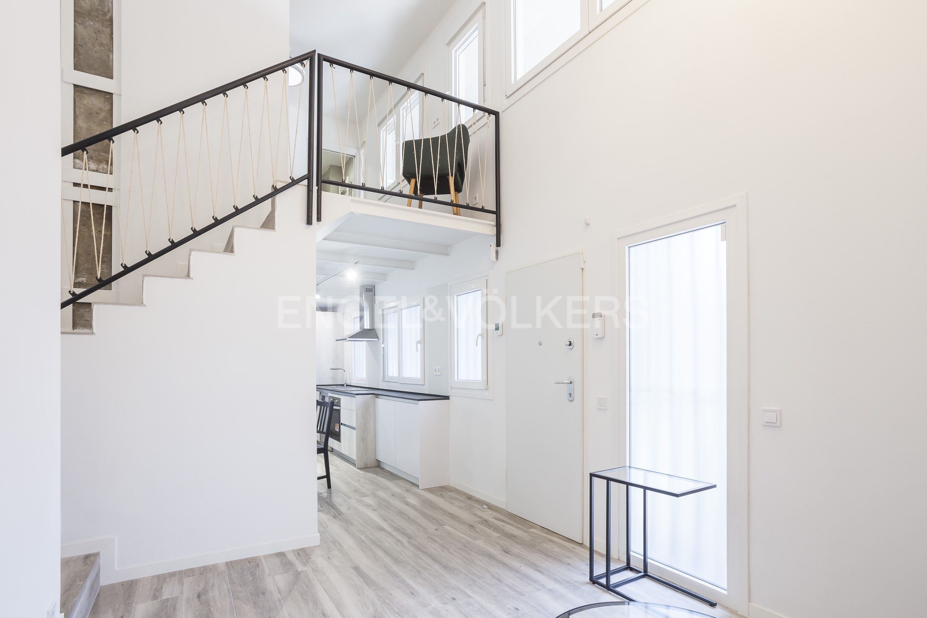 Exterior view of Apartment to rent in  Madrid Capital  with Air Conditioner, Heating and Furnished