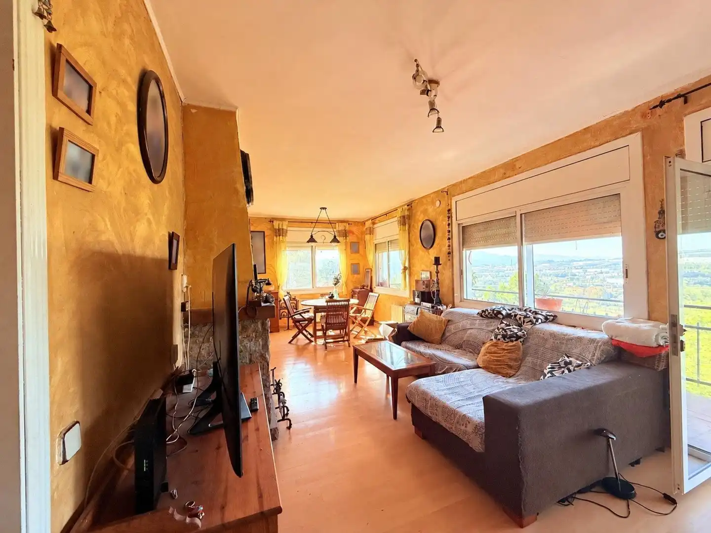Sala de estar de Casa o chalet en venta en Abrera, Barcelona