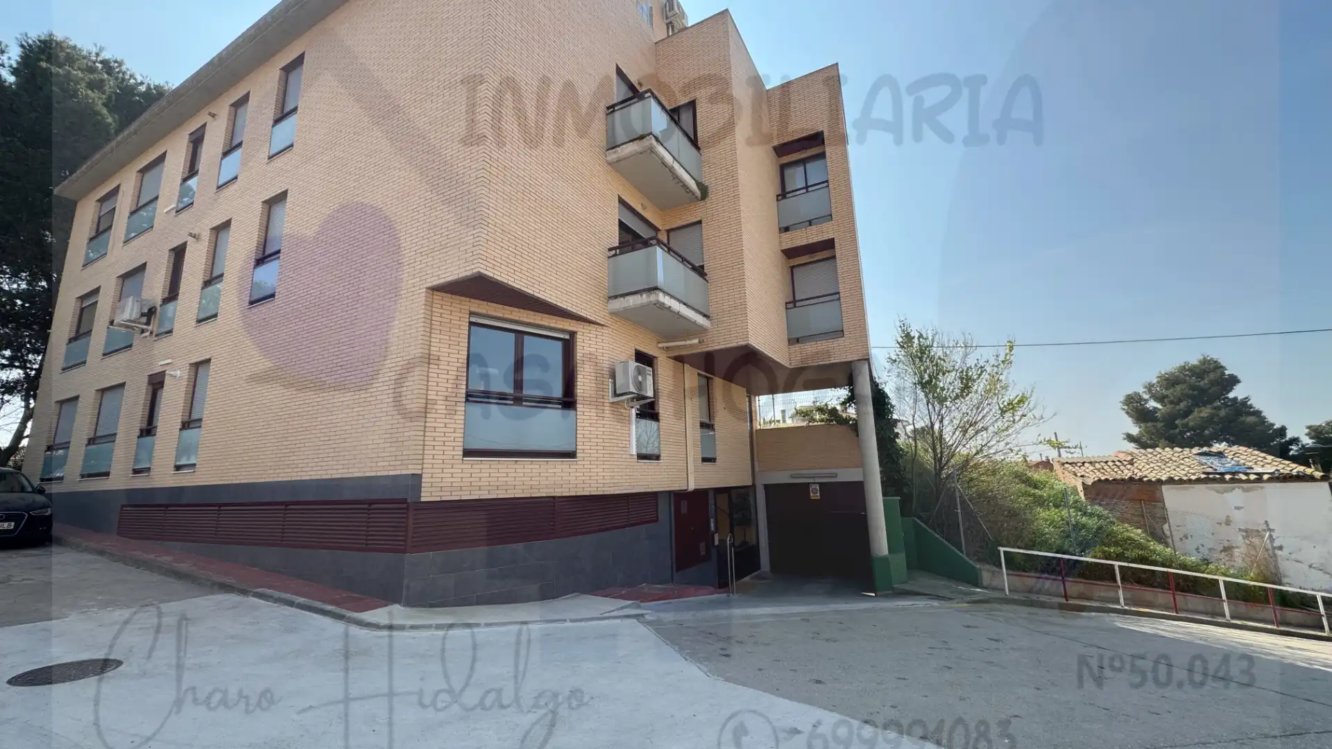 Exterior view of Garage for sale in La Puebla de Alfindén