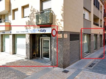 Locale commerciale in affitto a calle de l'Estació