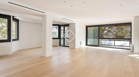 Foto 5 de Piso en venta en Les Tres Torres, Barcelona
