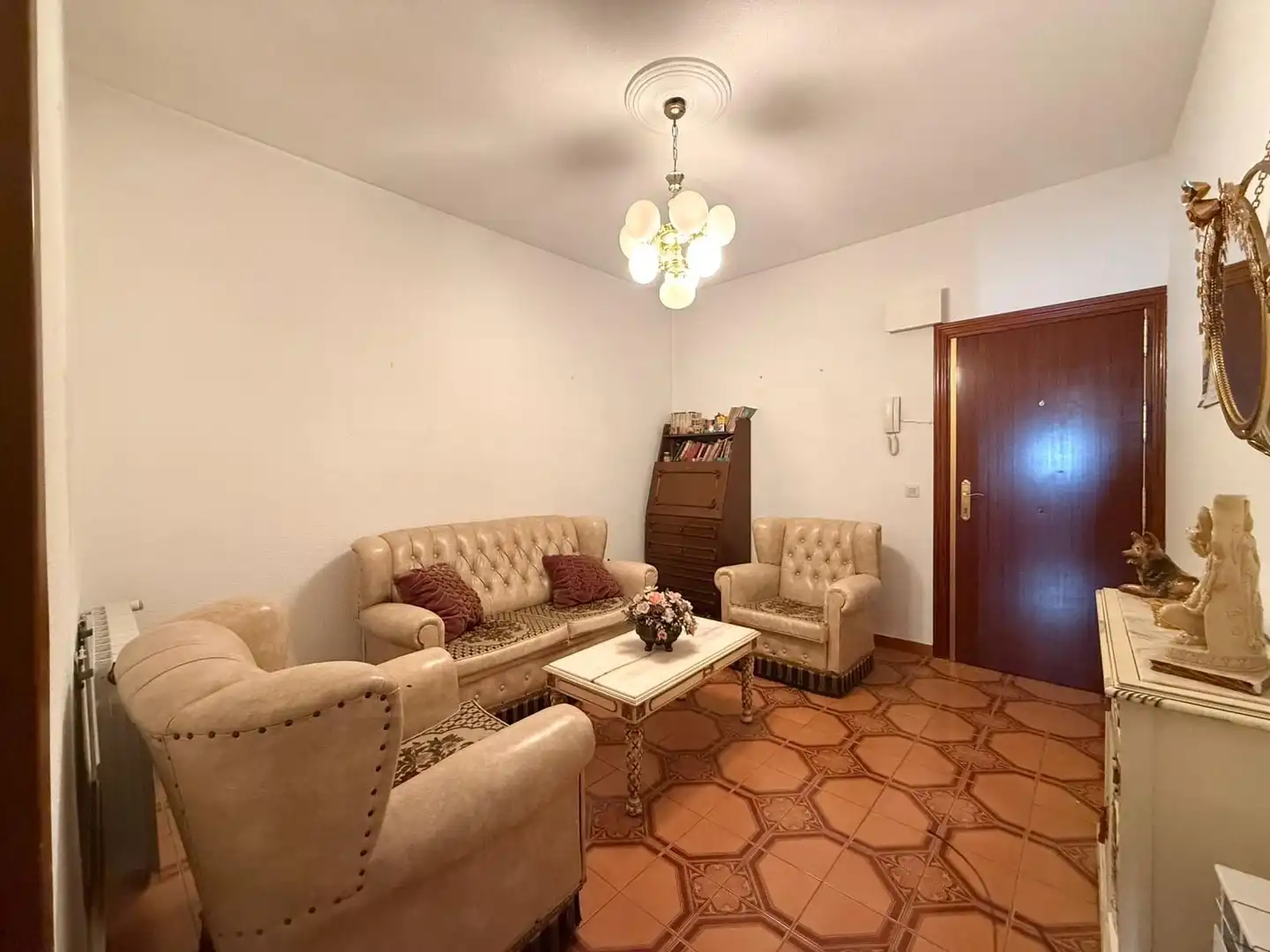 Sala d'estar de Pis en venda en Getafe amb Calefacció