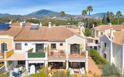 Exterior view of Single-family semi-detached for sale in Marbella  with Terrace