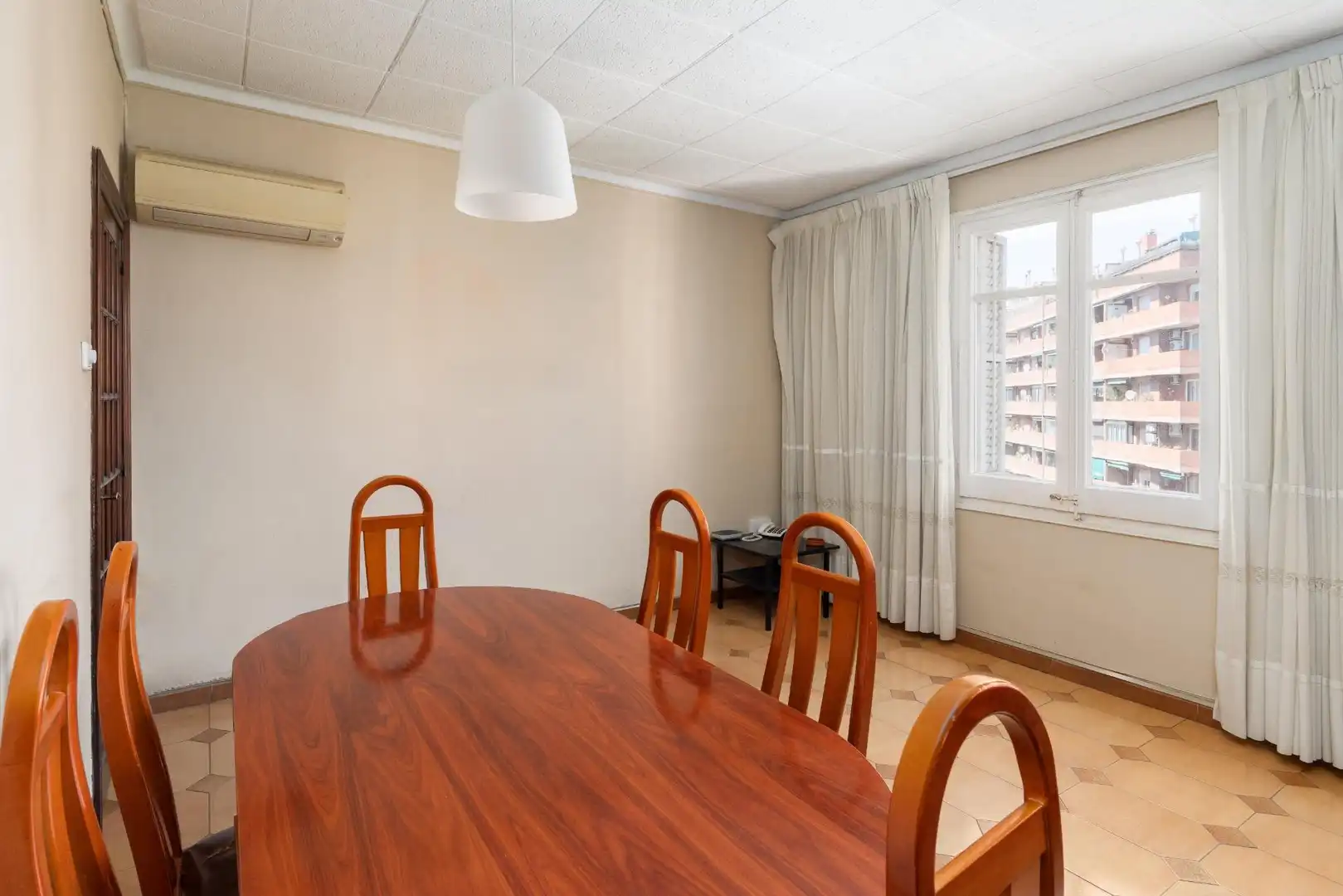 Esszimmer von Wohnung zum Verkauf in Barcelona mit Heizung und Alarm