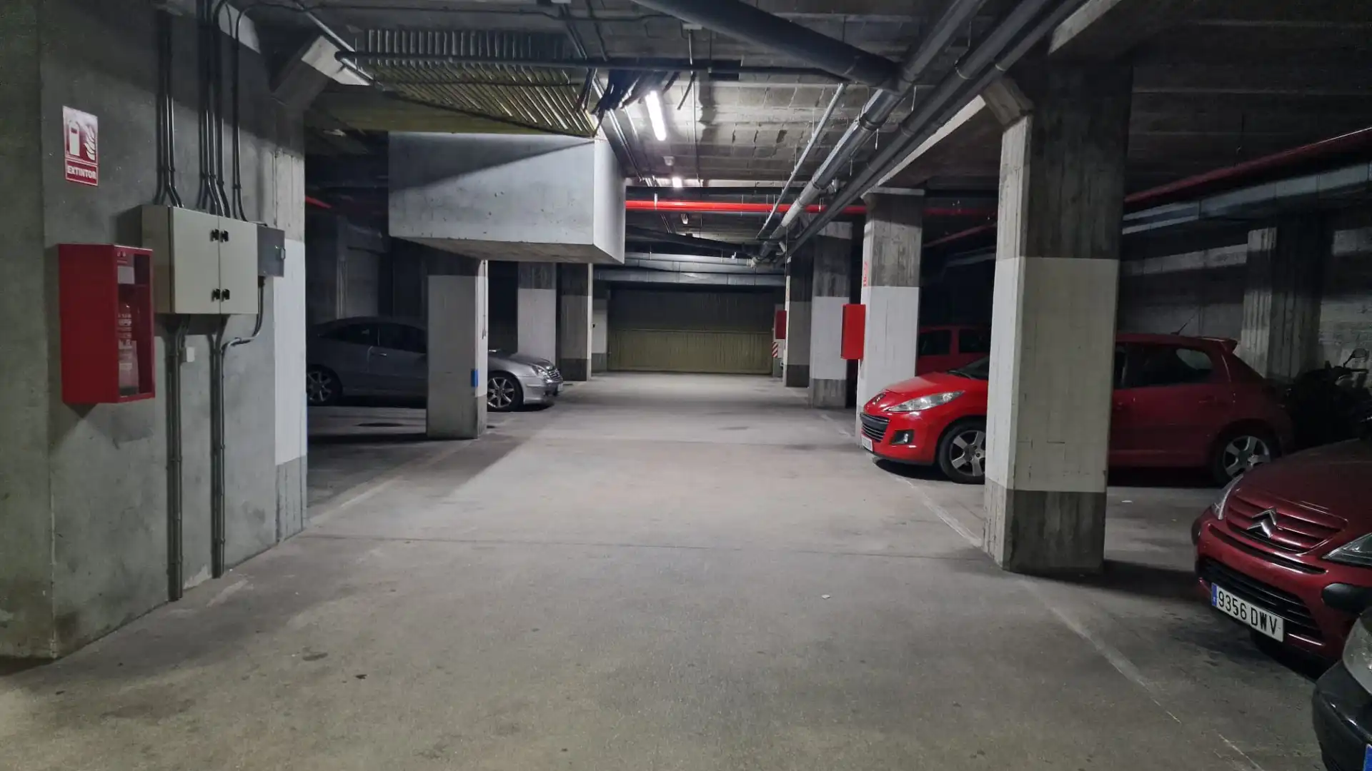 Parkplatz von Wohnung zum Verkauf in Culleredo mit Heizung, Parkett und Abstellraum