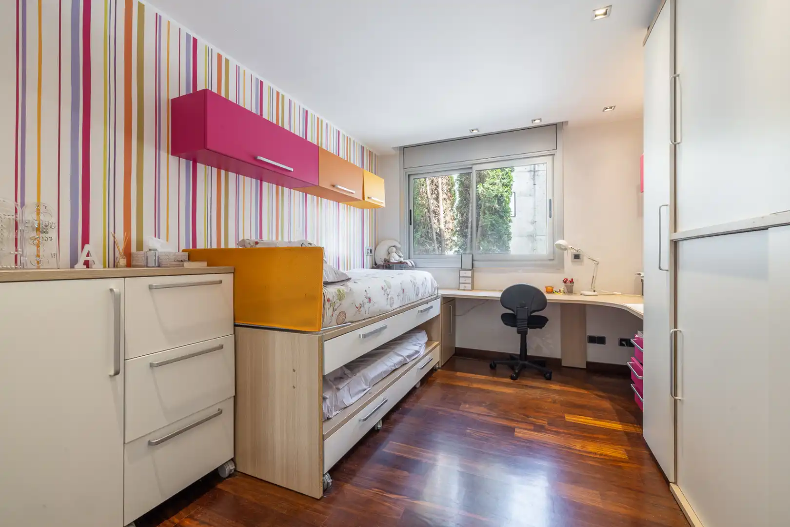 Bedroom of Houses for sale in Cerdanyola del Vallès  with Furnished
