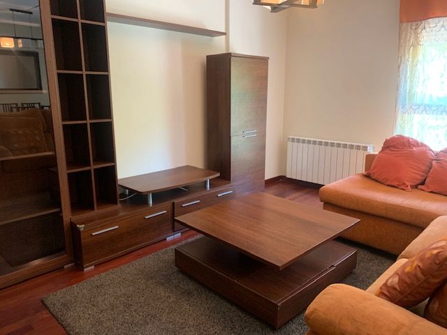 Sala d'estar de Pis de lloguer en Ferrol amb Calefacció, Parquet i Traster