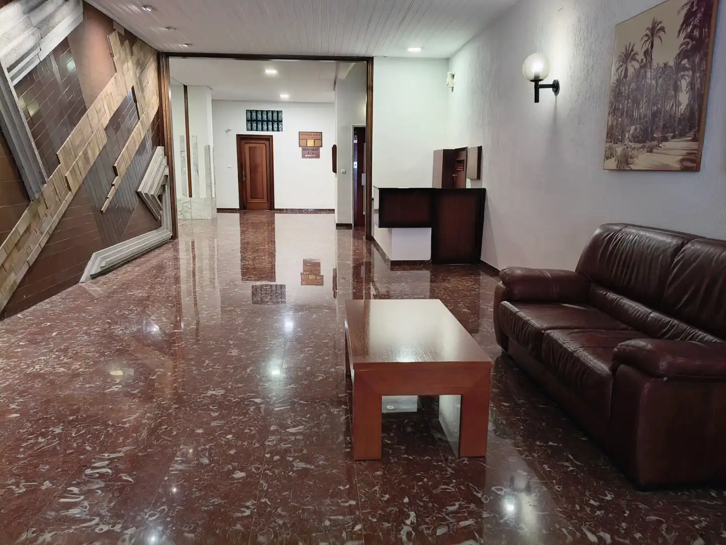 Wohnung zum Verkauf in Alicante / Alacant mit Klimaanlage, Terrasse und Abstellraum