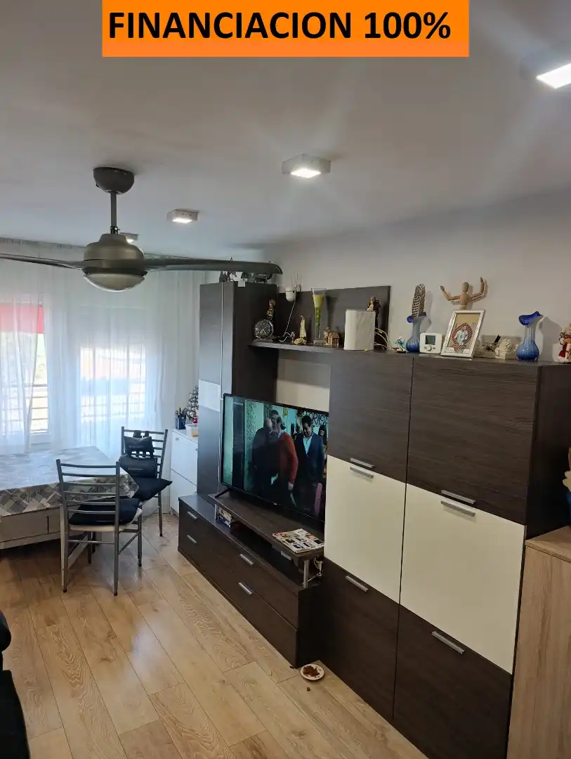 Living room of Flat for sale in Zaragoza  with Air Conditioner, Heating and Parquet flooring