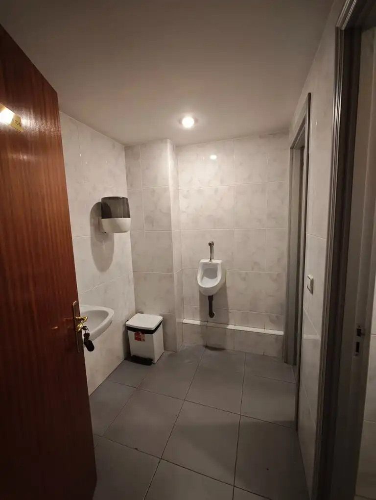 Bathroom of Office for rent in Durango  with Air Conditioner, Heating and Internet