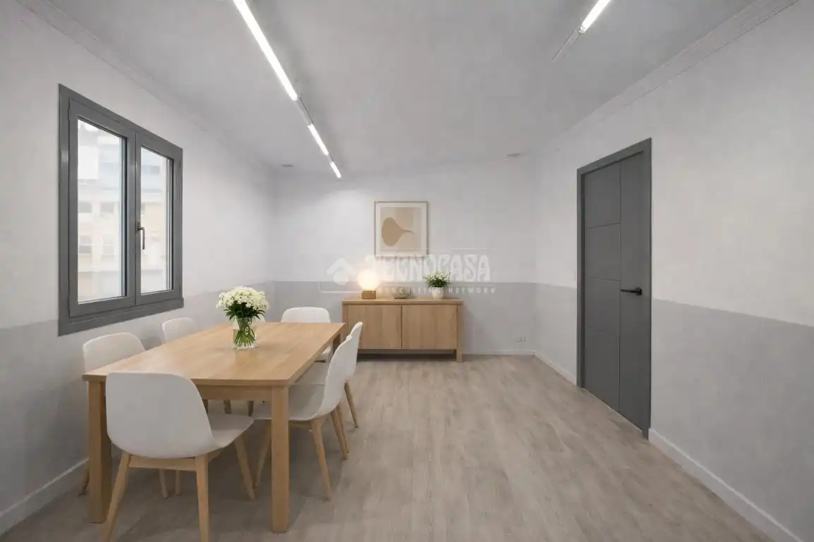 Comedor de Piso en venta en Barcelona