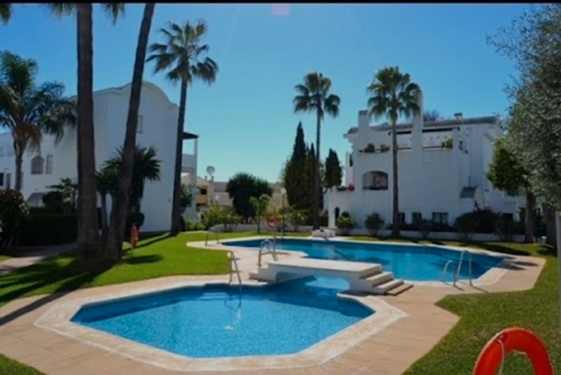 Jardí de Apartament en venda en Estepona amb Aire condicionat, Calefacció i Parquet