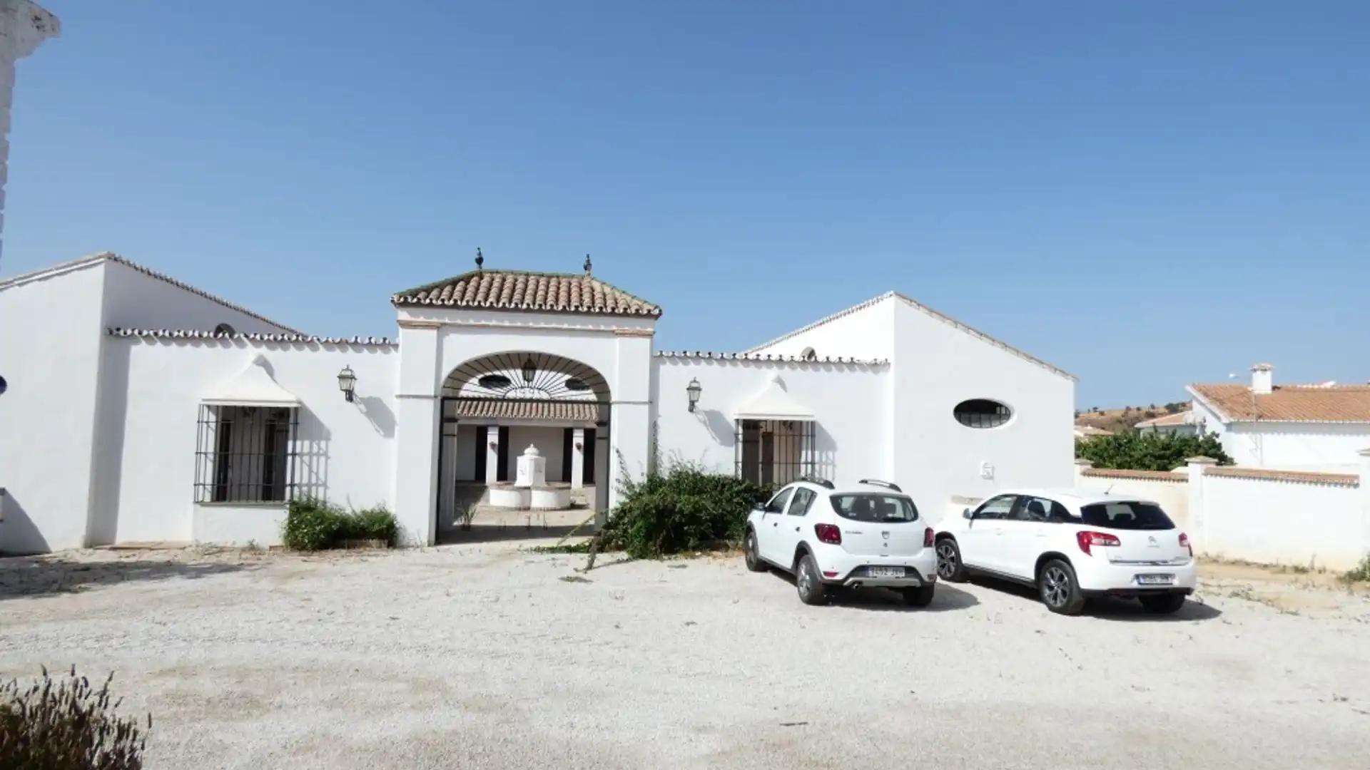 Country homes for sale in Almayate