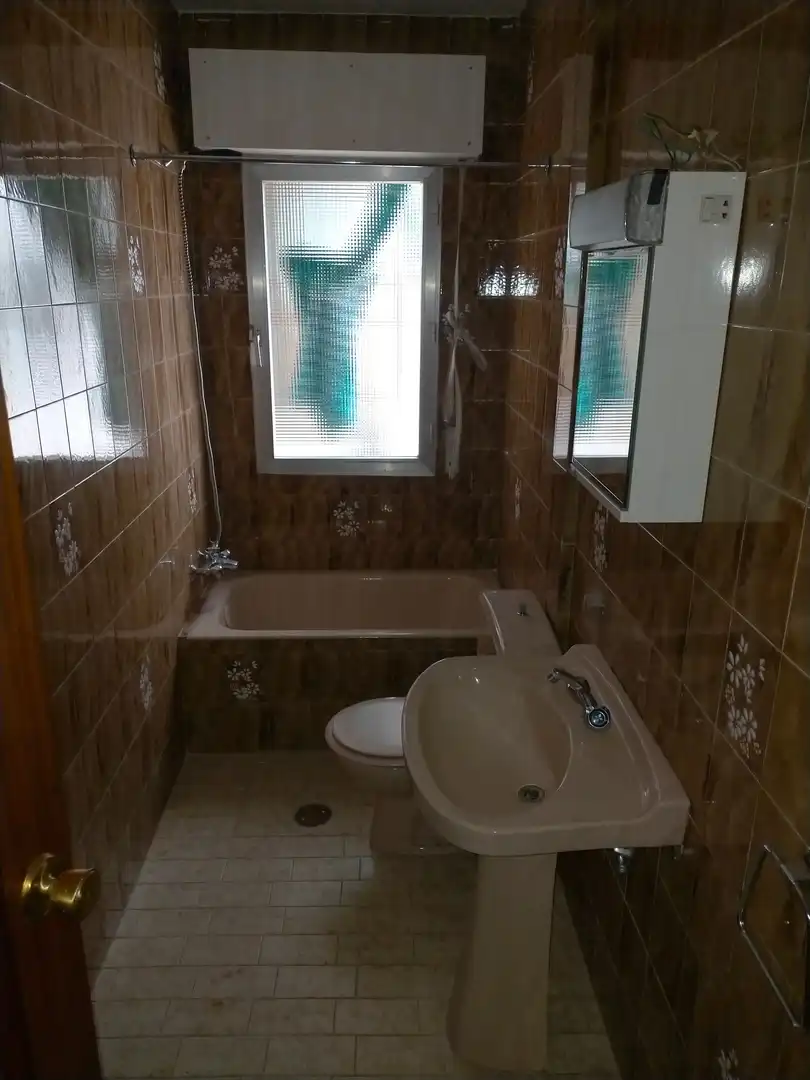 Baño de Piso en venta en Arévalo con Terraza