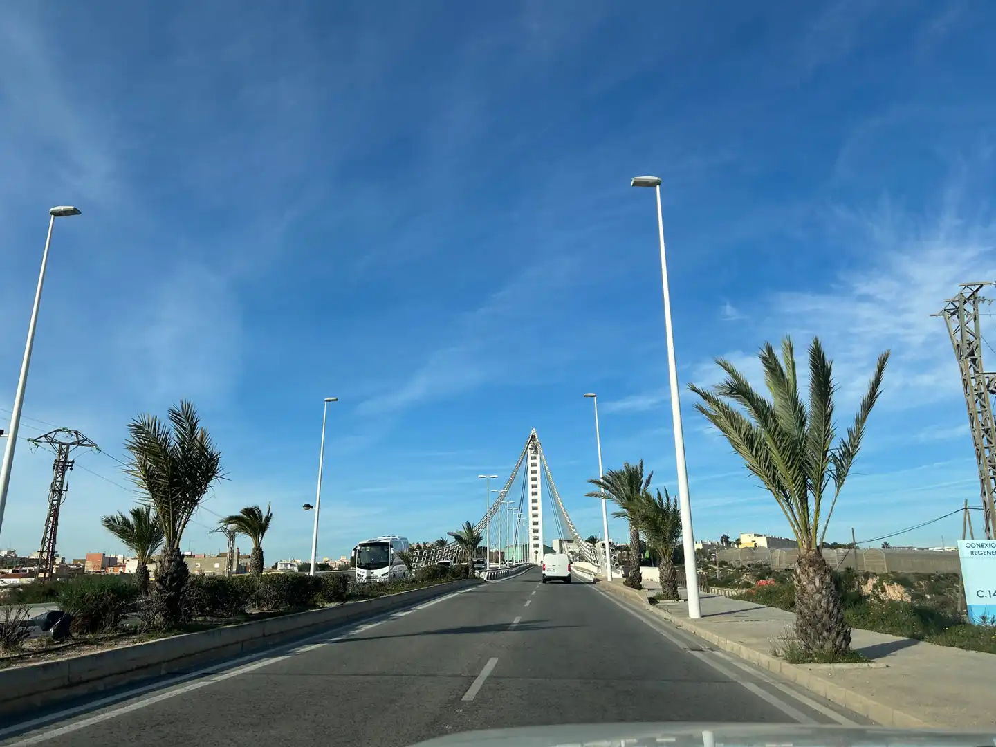 Vista exterior de Residencial en venta en Elche / Elx