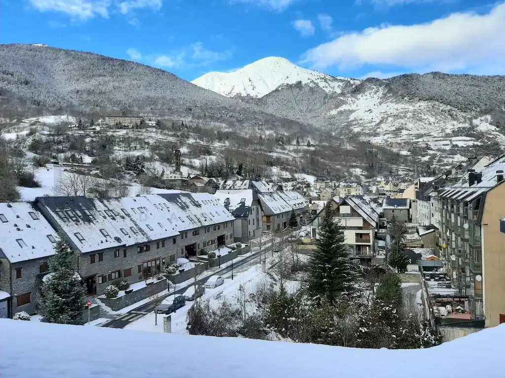 Vista exterior de Apartament de lloguer en Vielha e Mijaran