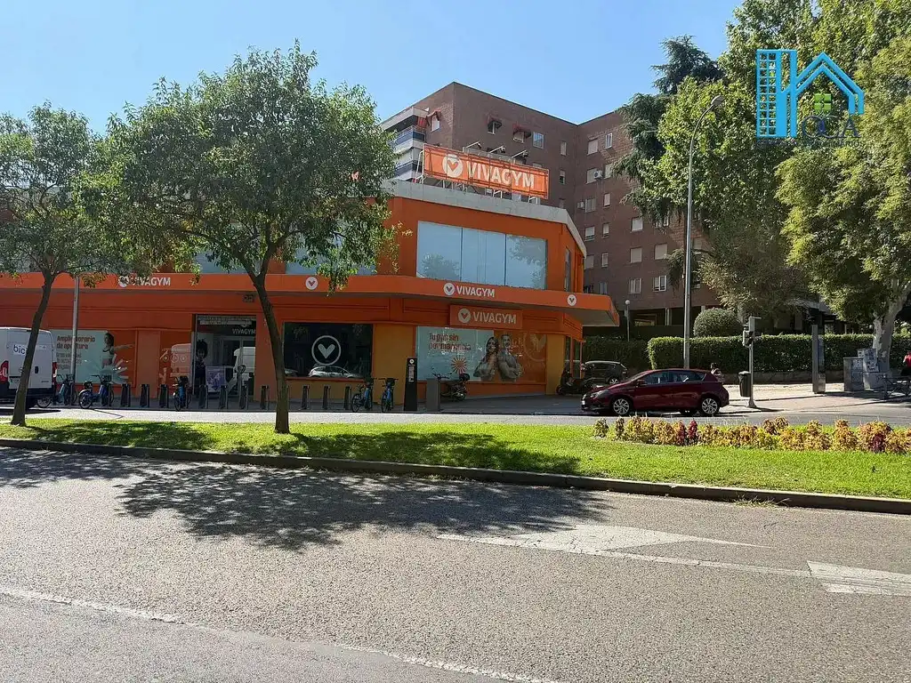 Piso en venta en Madrid con Aire acondicionado, Terraza y Amueblado