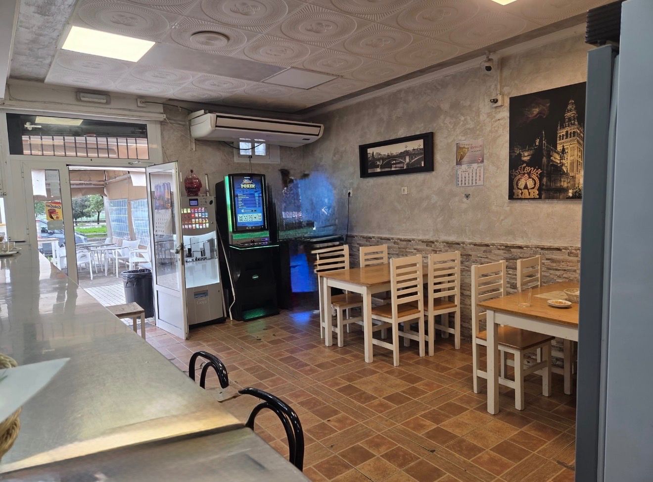 Premises to rent in  Sevilla Capital  with Air Conditioner, Heating and Terrace