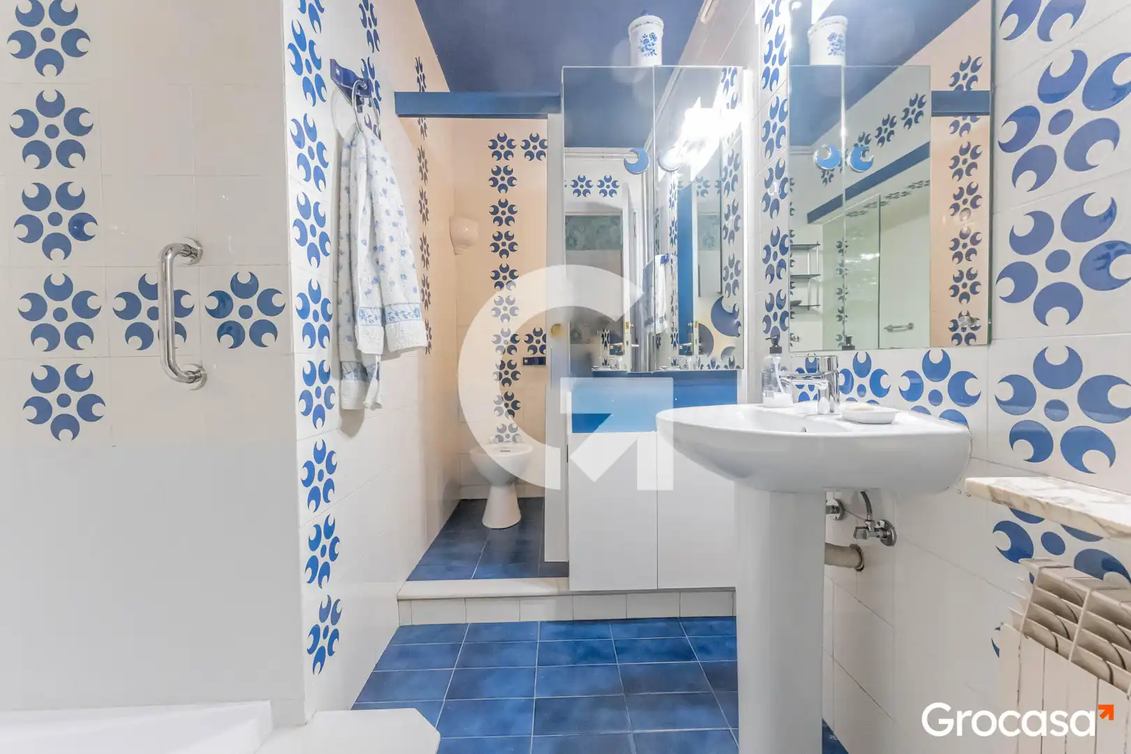 Baño de Piso en venta en Cornellà de Llobregat con Aire acondicionado, Calefacción y Terraza