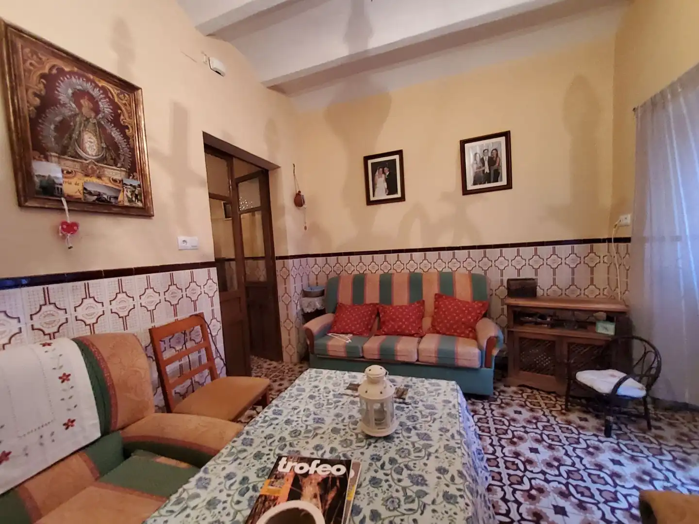 Sala de estar de Casa o chalet en venta en Cardeña con Aire acondicionado, Jardín privado y Trastero